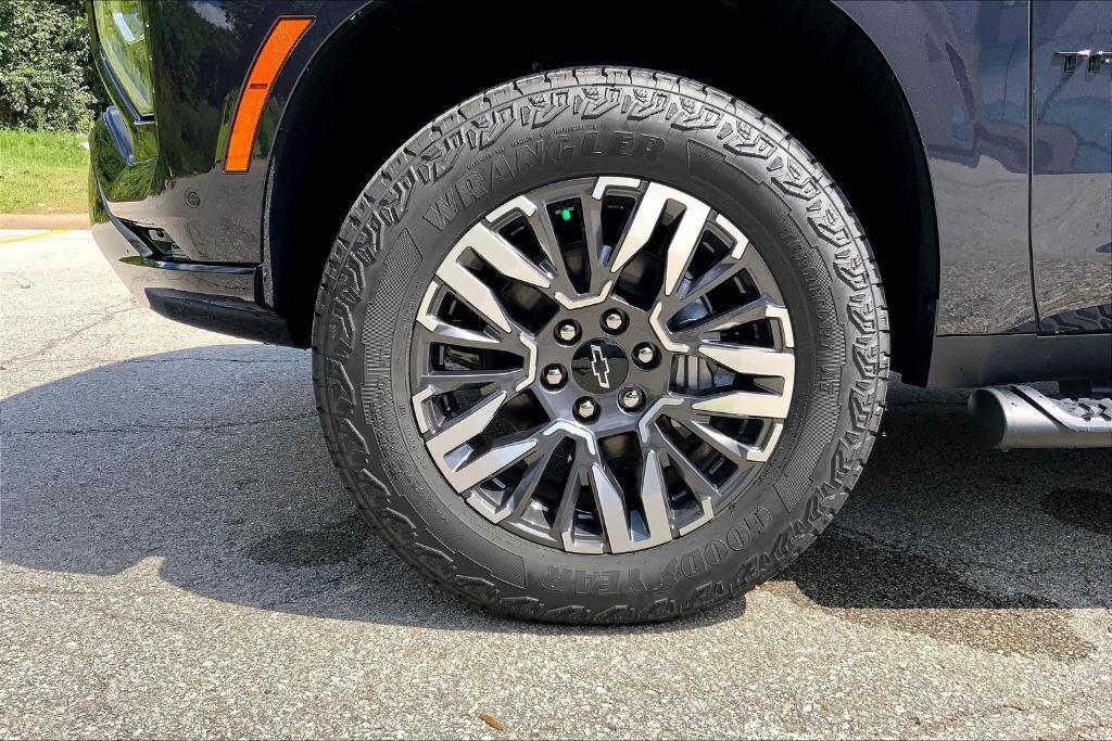 new 2025 Chevrolet Tahoe car, priced at $76,225