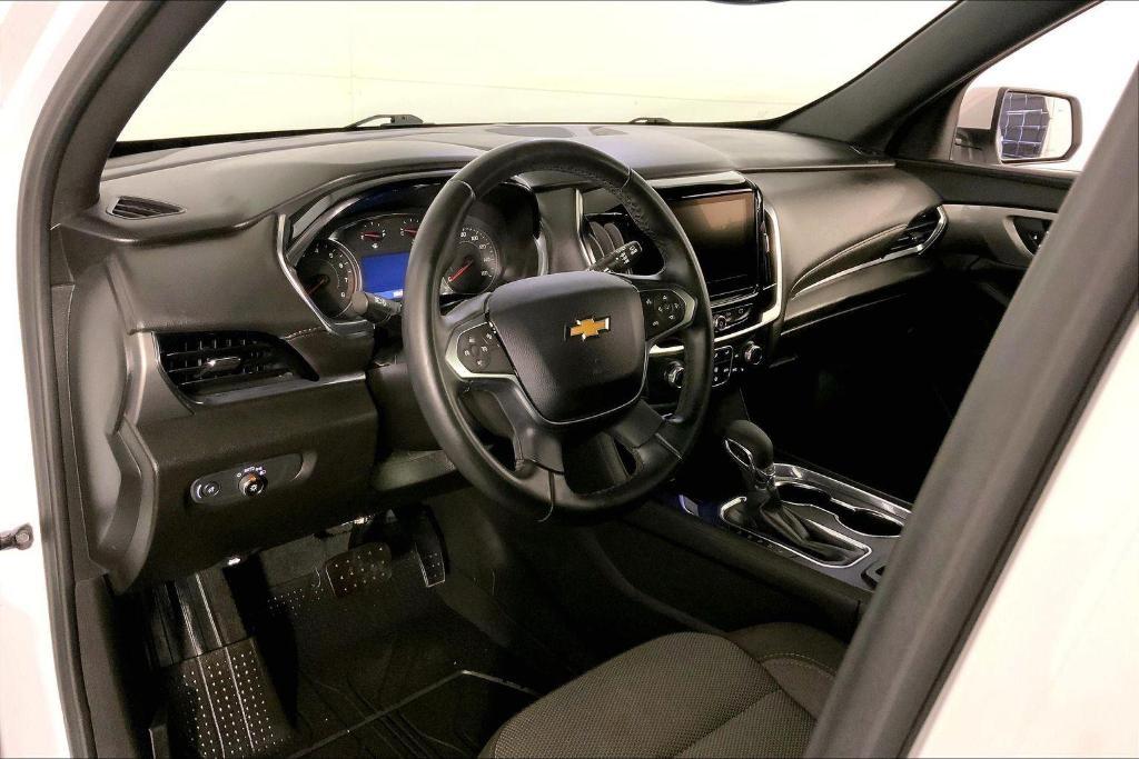 used 2023 Chevrolet Traverse car, priced at $28,000