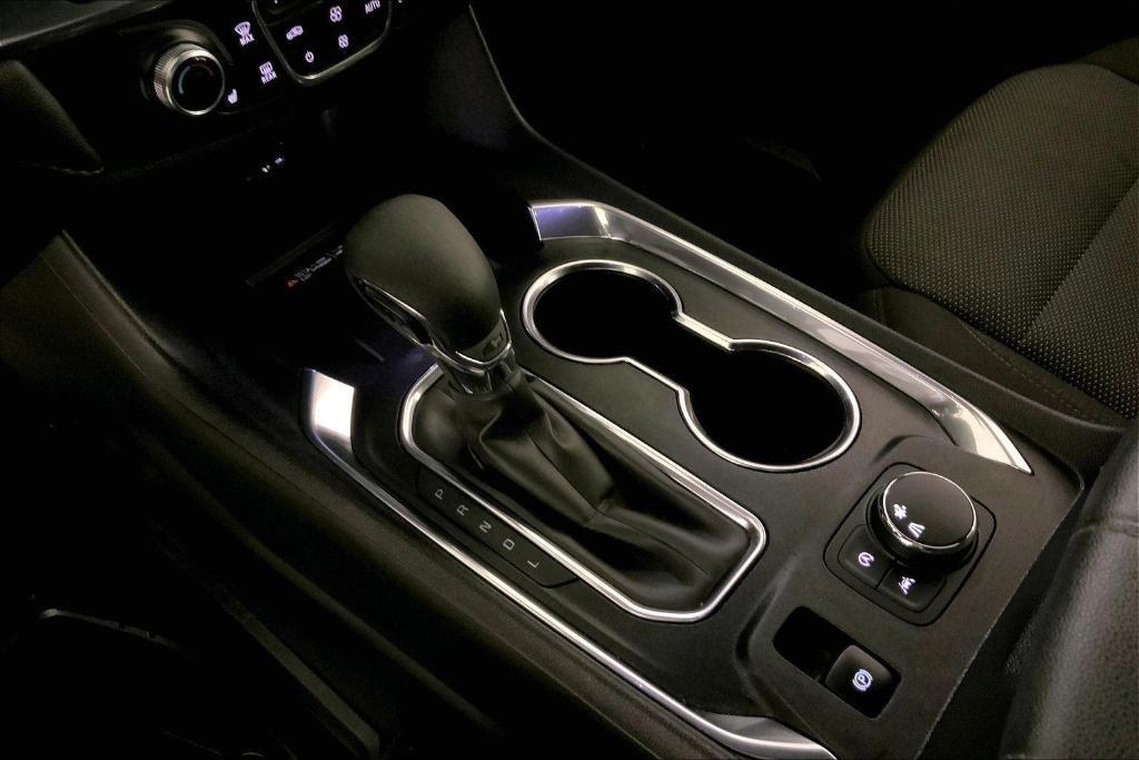 used 2023 Chevrolet Traverse car, priced at $28,000