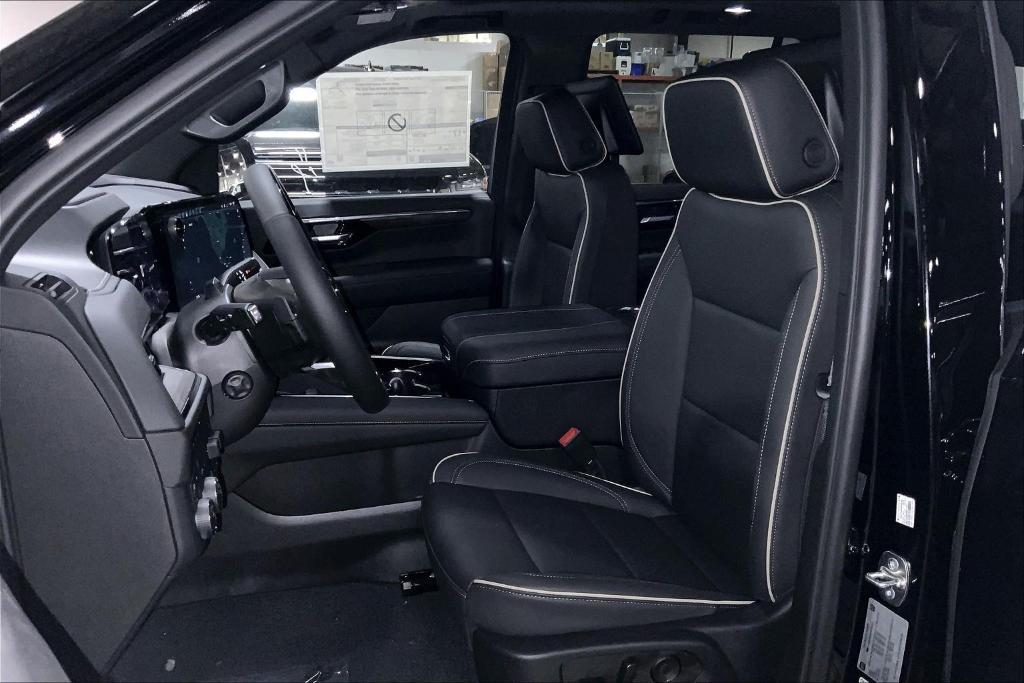 new 2025 Chevrolet Tahoe car, priced at $87,535