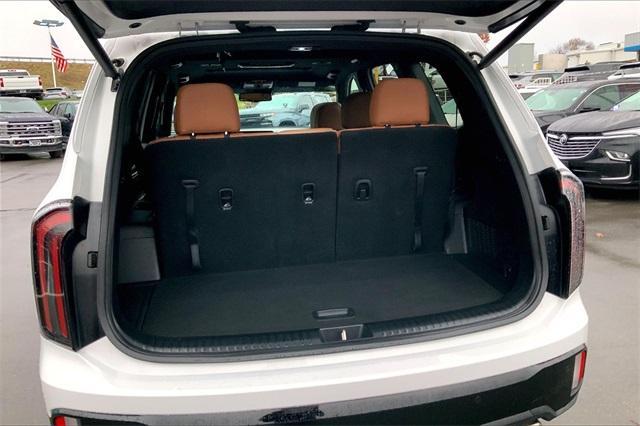 used 2024 Kia Telluride car, priced at $37,000