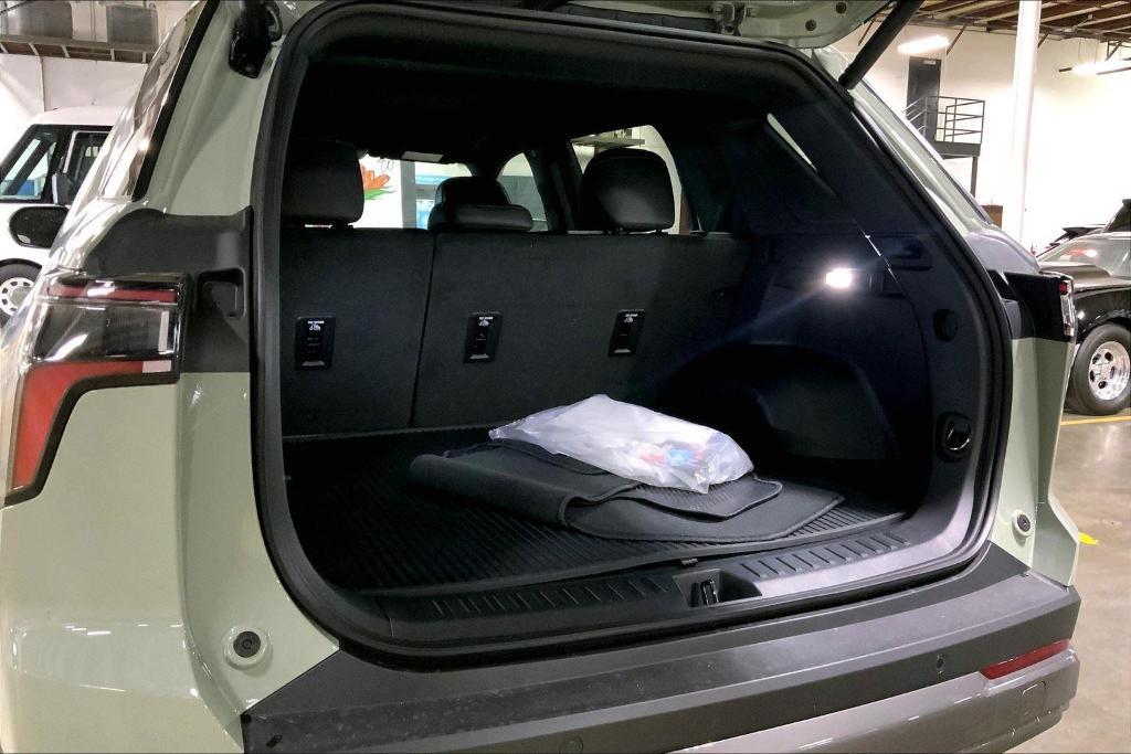 new 2026 Chevrolet Equinox car, priced at $38,910