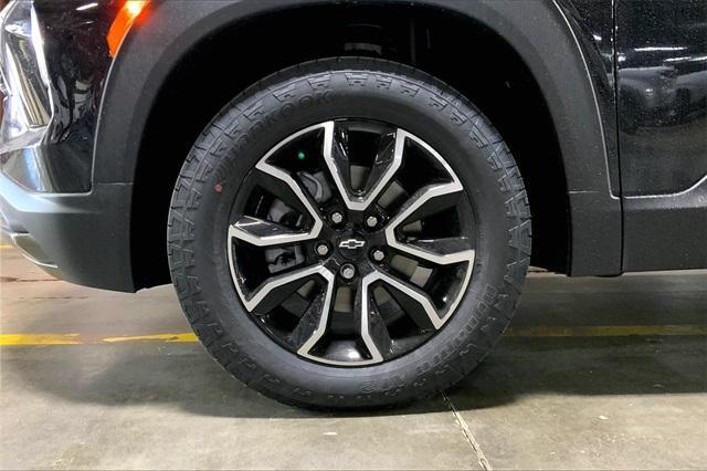 new 2025 Chevrolet TrailBlazer car, priced at $33,900