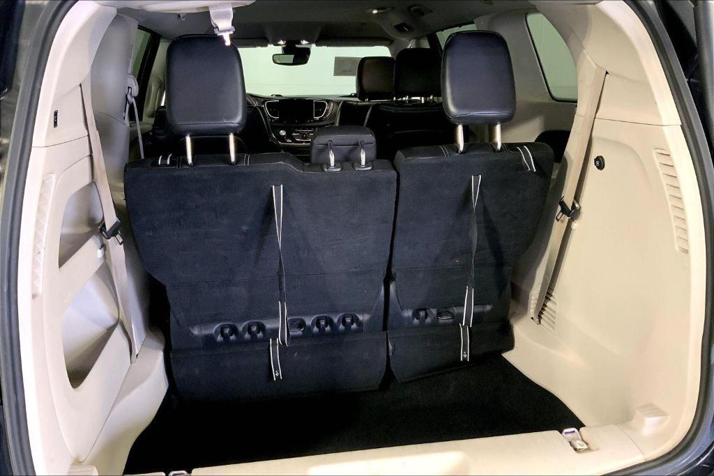 used 2022 Chrysler Pacifica car, priced at $21,500