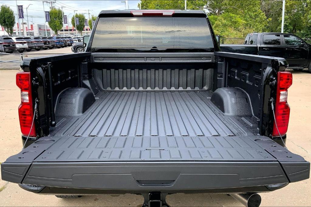 new 2025 Chevrolet Silverado 2500 car, priced at $63,070