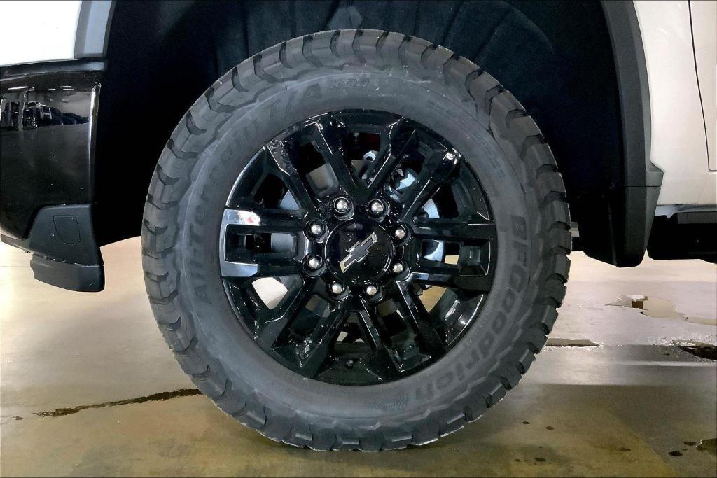new 2025 Chevrolet Silverado 2500 car, priced at $70,230