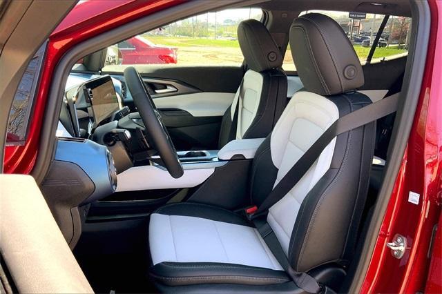 new 2025 Chevrolet Equinox EV car, priced at $43,890