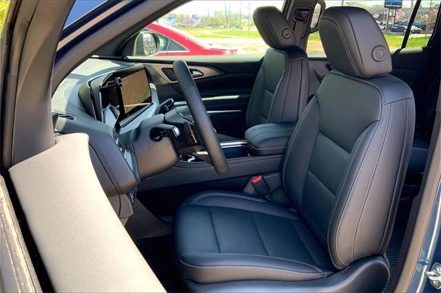 new 2025 Chevrolet Traverse car, priced at $48,735
