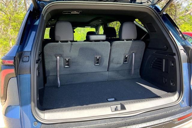 new 2025 Chevrolet Traverse car, priced at $48,735