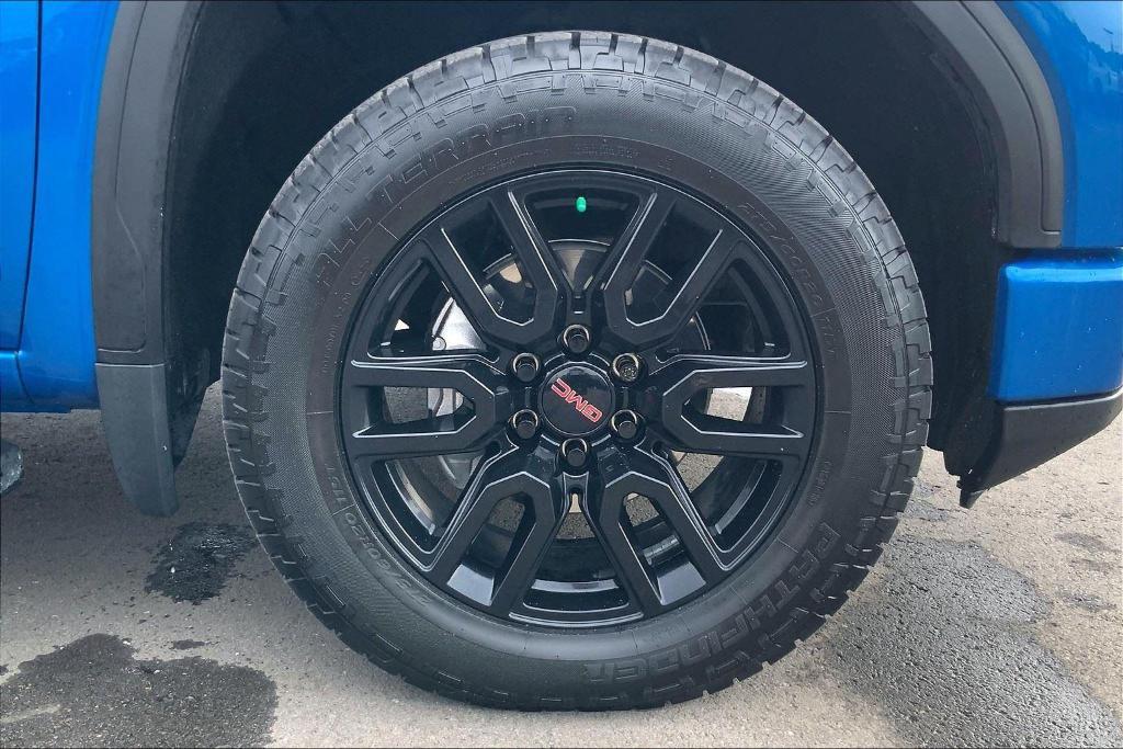 used 2023 GMC Sierra 1500 car, priced at $42,000