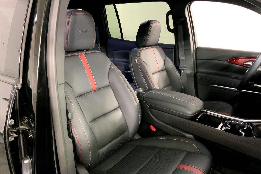 used 2024 Chevrolet Traverse car, priced at $52,500