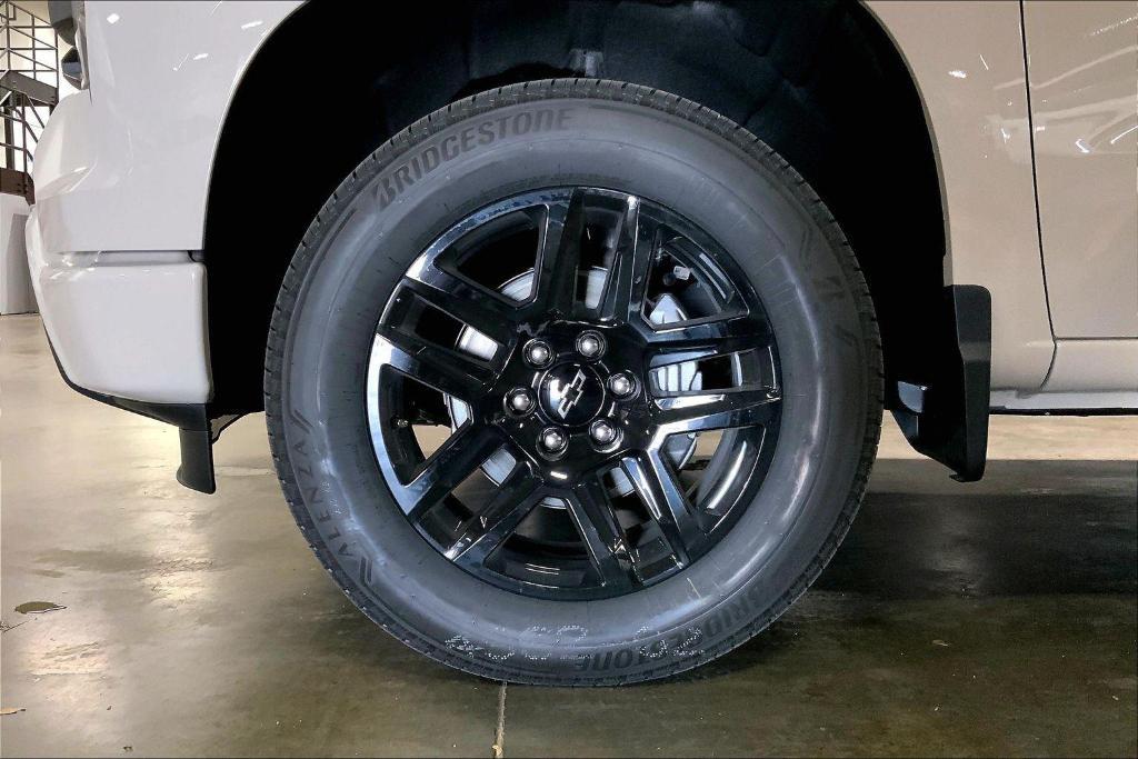 new 2026 Chevrolet Silverado 1500 car, priced at $39,670