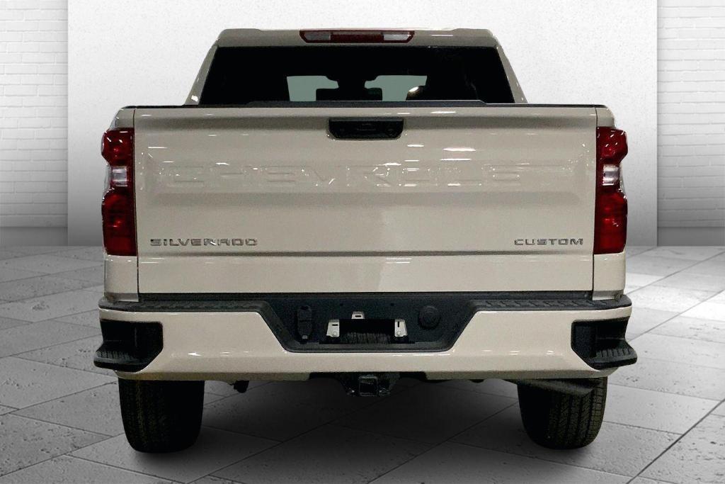 new 2026 Chevrolet Silverado 1500 car, priced at $39,670