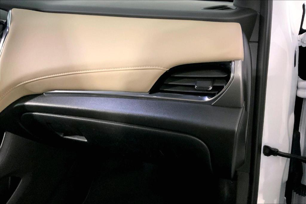 used 2023 Chevrolet Traverse car, priced at $25,500