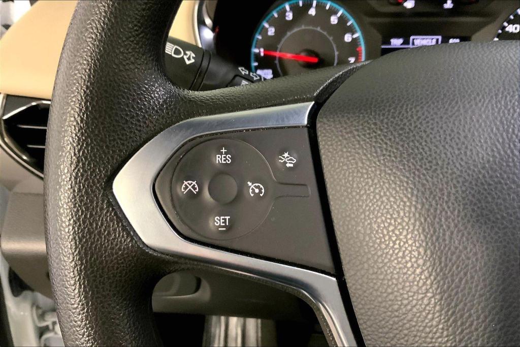 used 2023 Chevrolet Traverse car, priced at $25,500