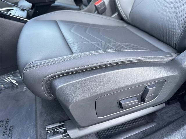 new 2025 BMW X1 car