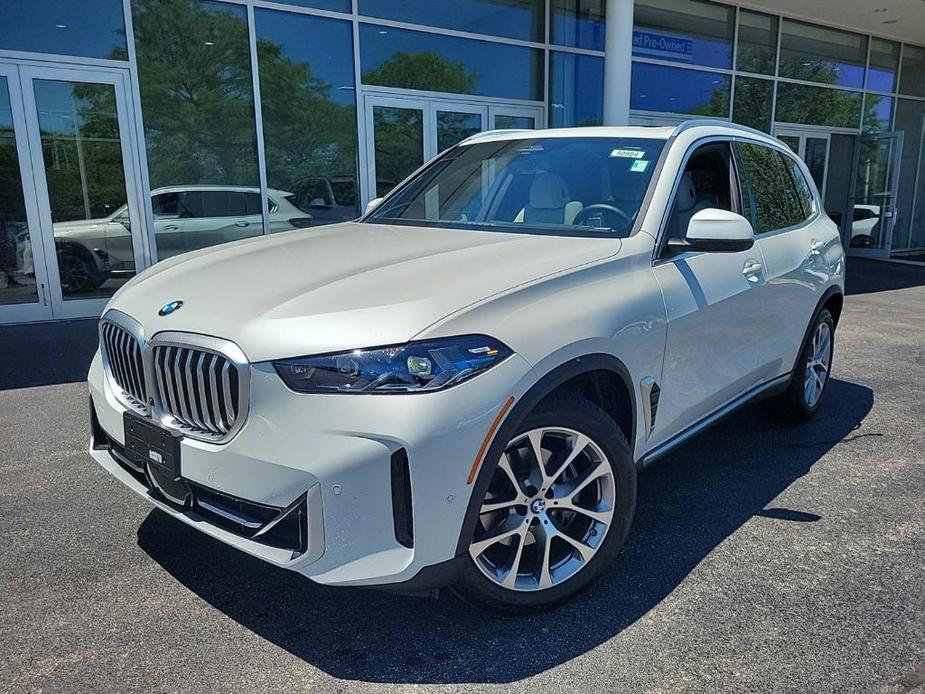 new 2024 BMW X5 car