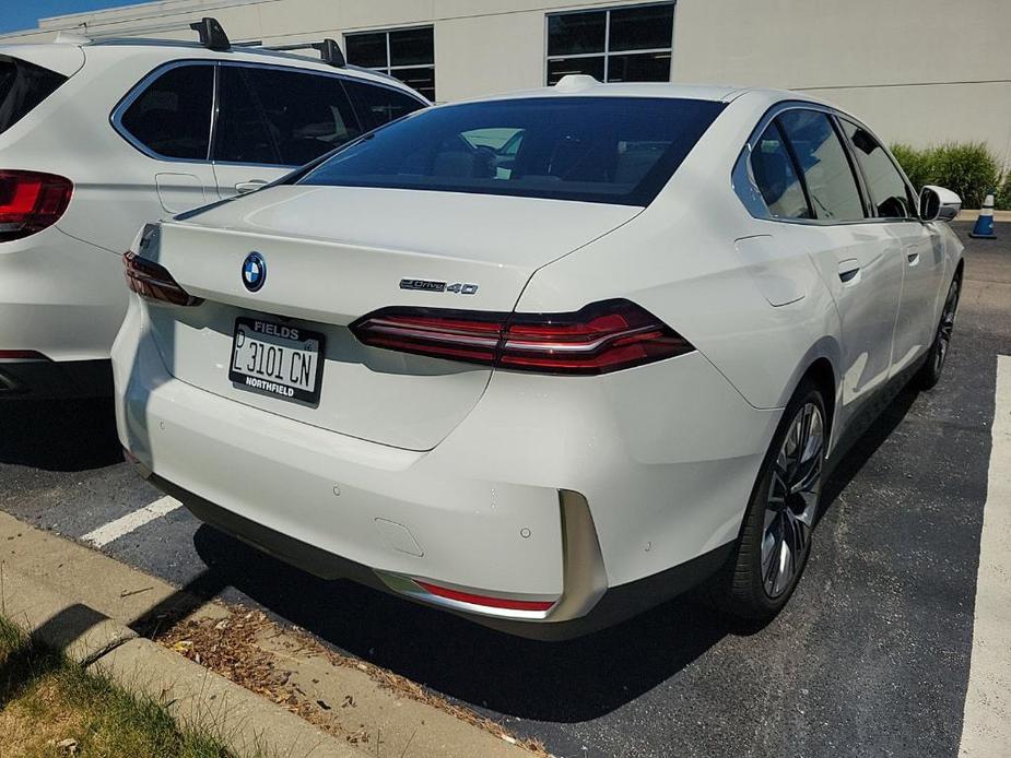 new 2024 BMW i5 car