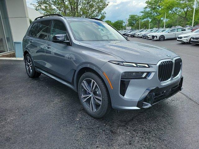 new 2025 BMW X7 car