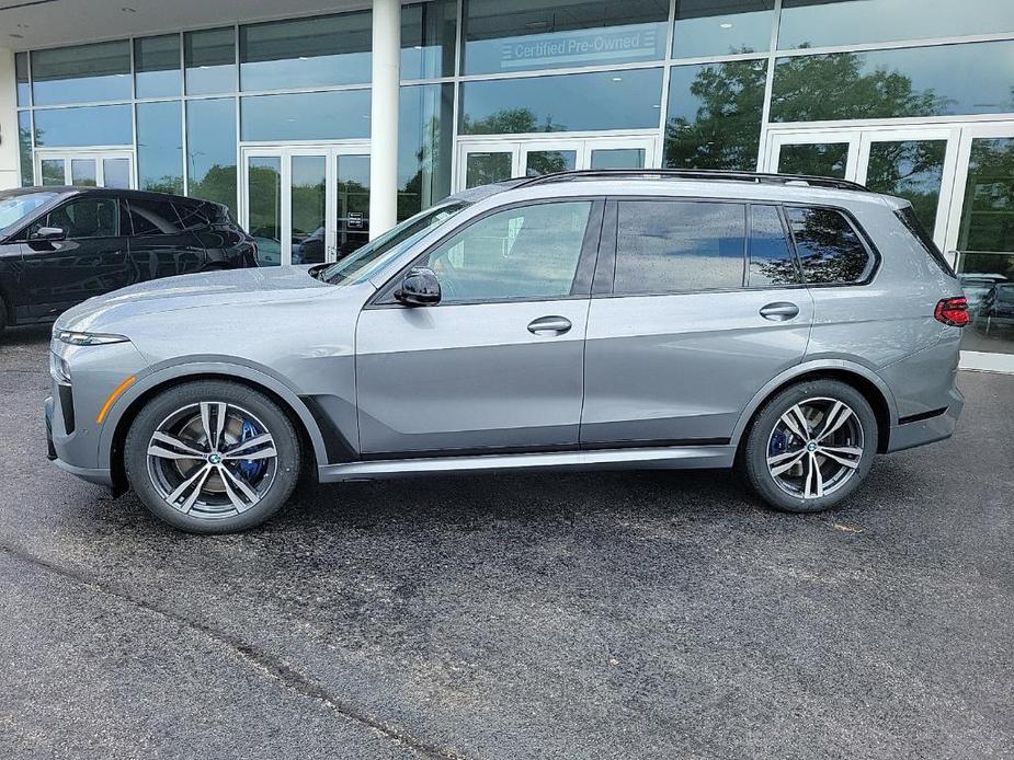 new 2025 BMW X7 car, priced at $117,550