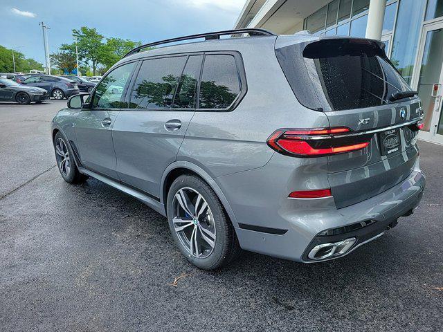 new 2025 BMW X7 car