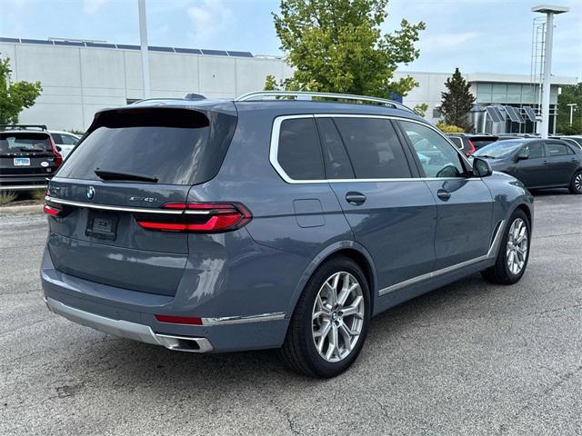 new 2025 BMW X7 car