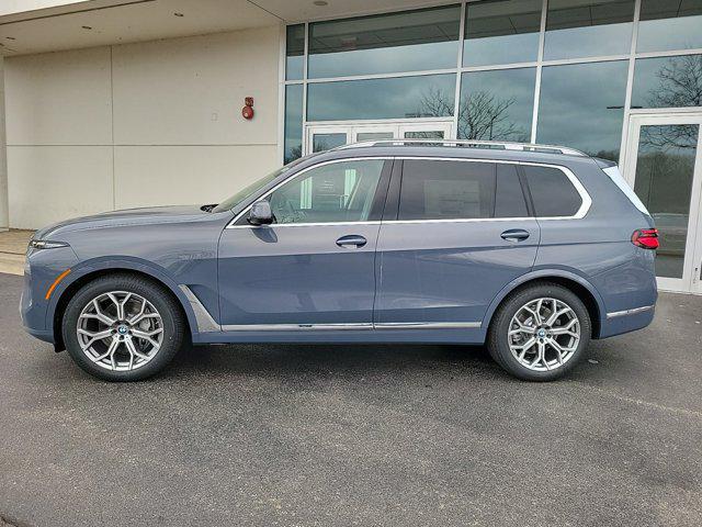 new 2025 BMW X7 car, priced at $90,070