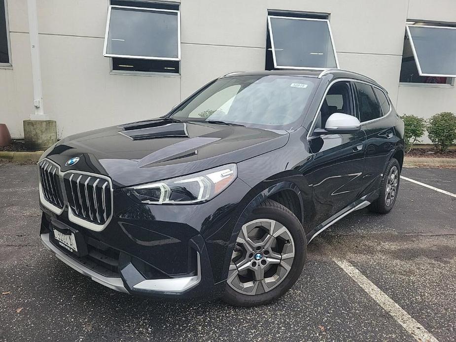 new 2024 BMW X1 car