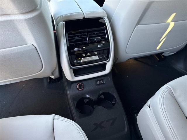 new 2026 BMW X7 car, priced at $125,275