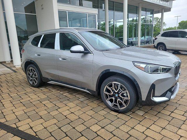 new 2024 BMW X1 car