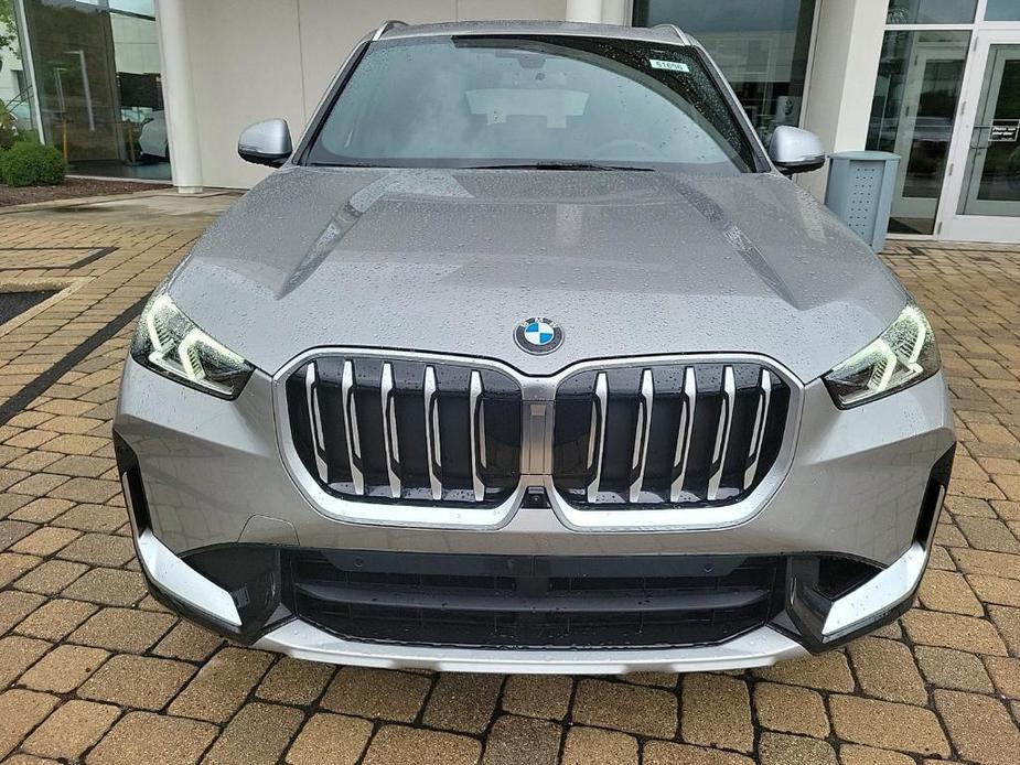 new 2024 BMW X1 car