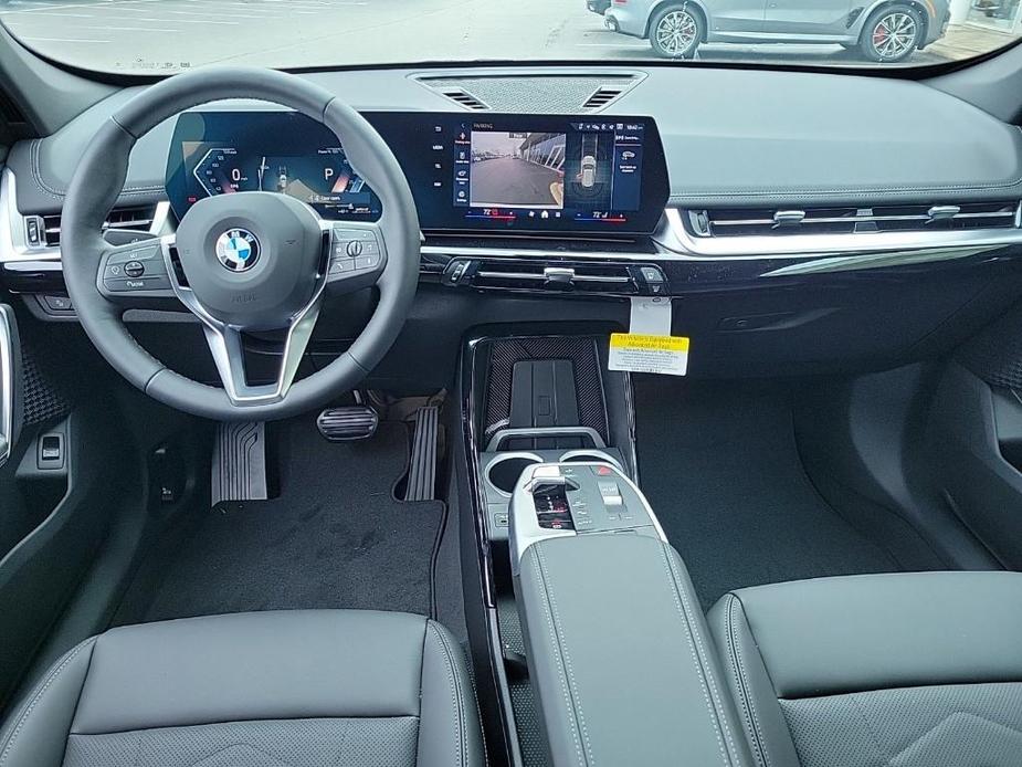 new 2024 BMW X1 car