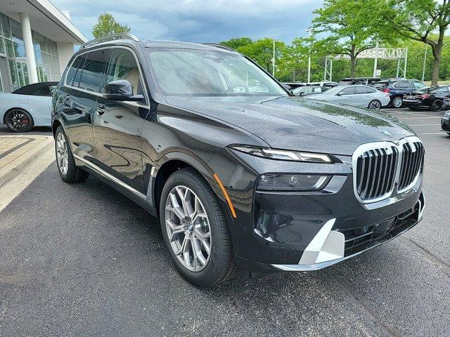 new 2025 BMW X7 car