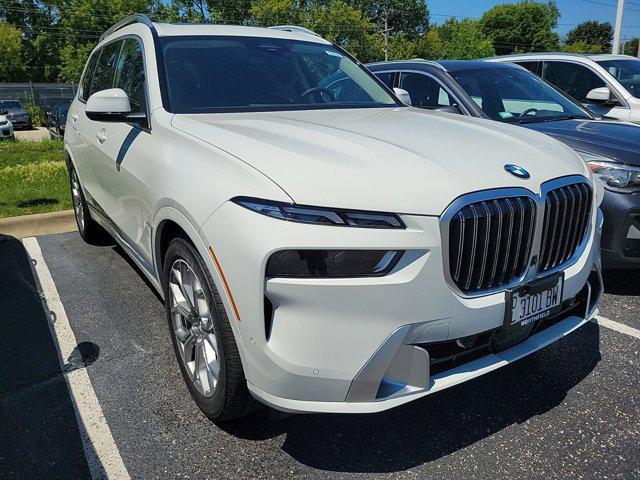 new 2025 BMW X7 car