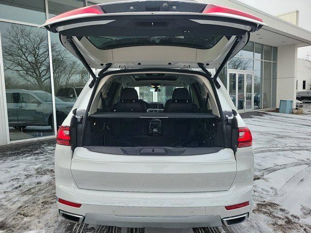 used 2022 BMW X7 car