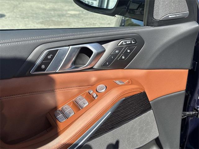 new 2025 BMW X7 car, priced at $101,175