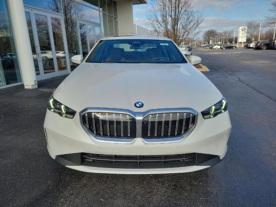 new 2024 BMW 530 car