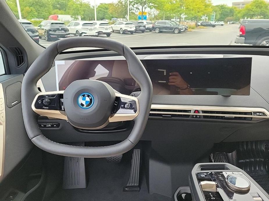 new 2024 BMW iX car