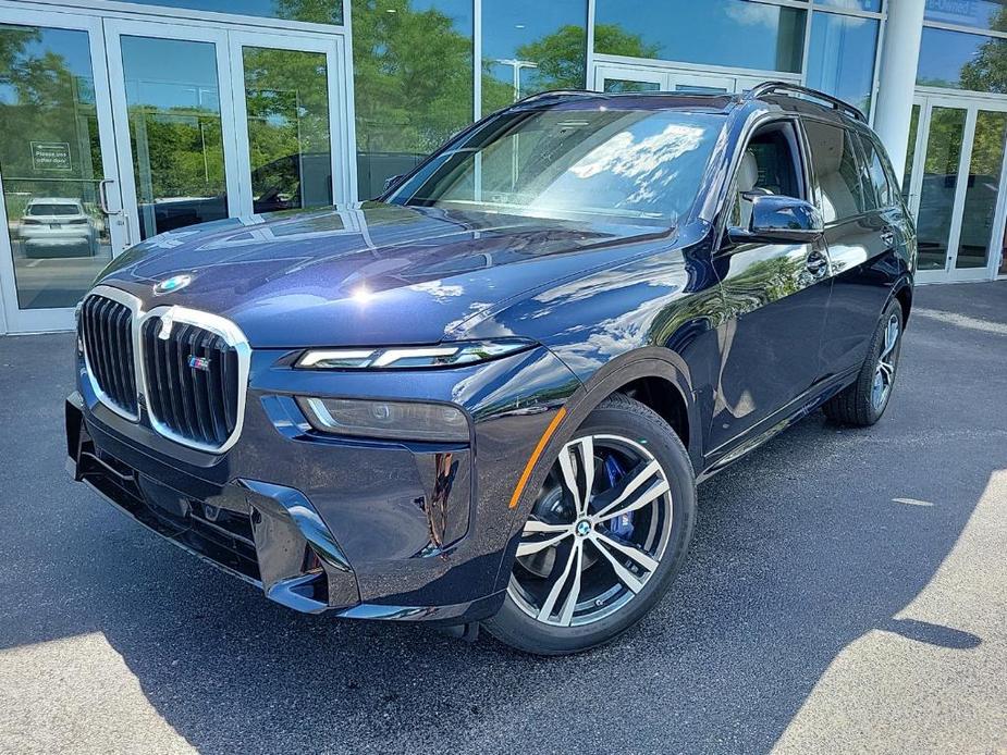 new 2025 BMW X7 car, priced at $114,355