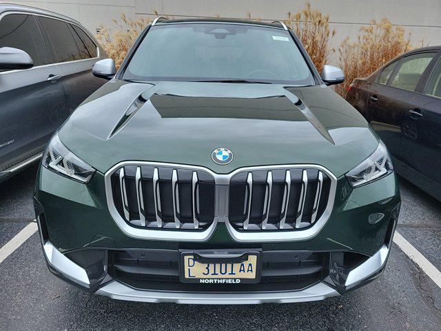 new 2024 BMW X1 car