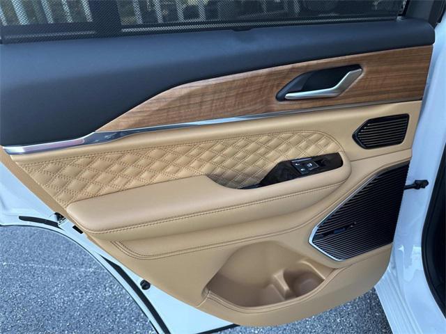 used 2024 Jeep Grand Cherokee car, priced at $46,990