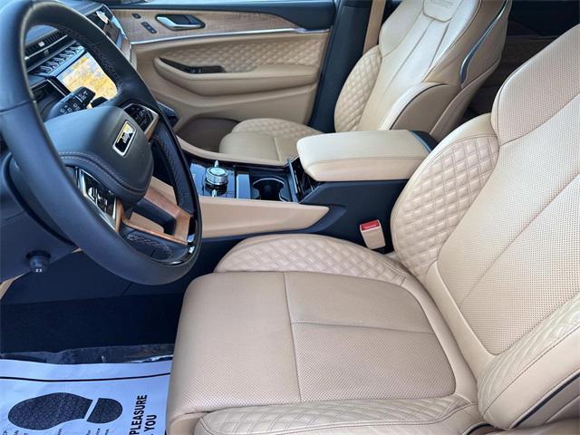 used 2024 Jeep Grand Cherokee car, priced at $46,990