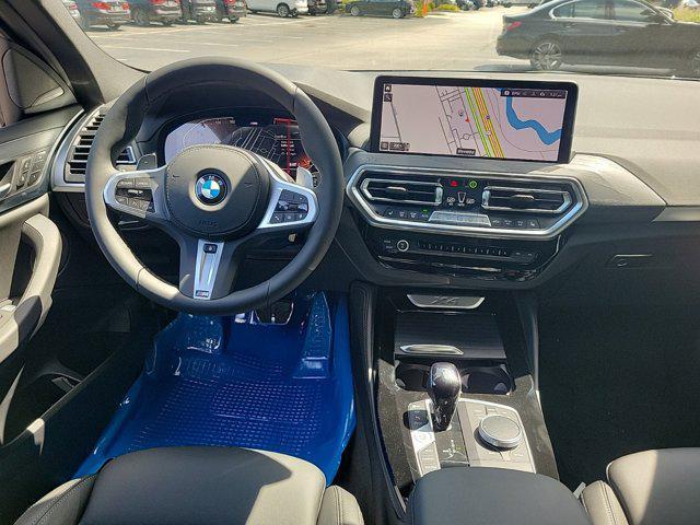 new 2025 BMW X4 car