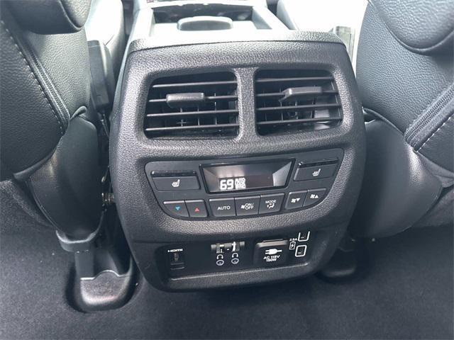 used 2022 Honda Pilot car, priced at $34,990