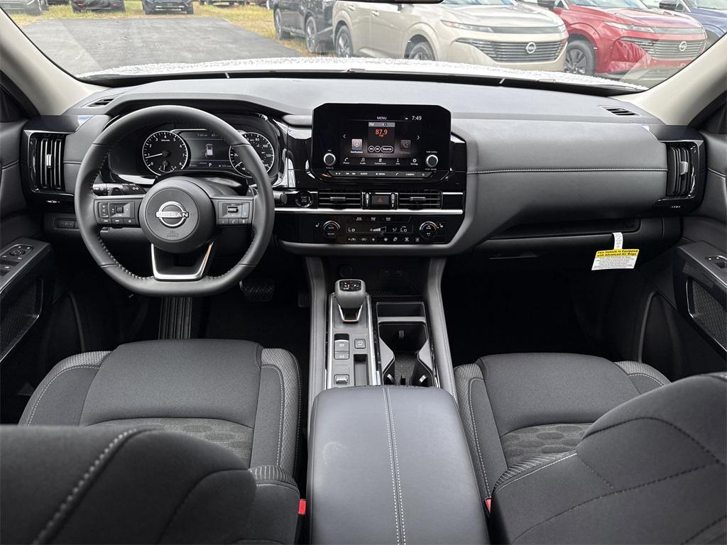 new 2025 Nissan Pathfinder car, priced at $33,917