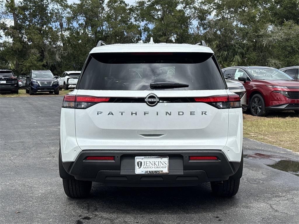 new 2025 Nissan Pathfinder car, priced at $33,917