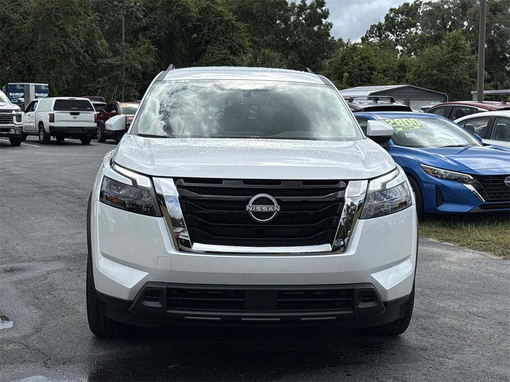 new 2025 Nissan Pathfinder car, priced at $33,917