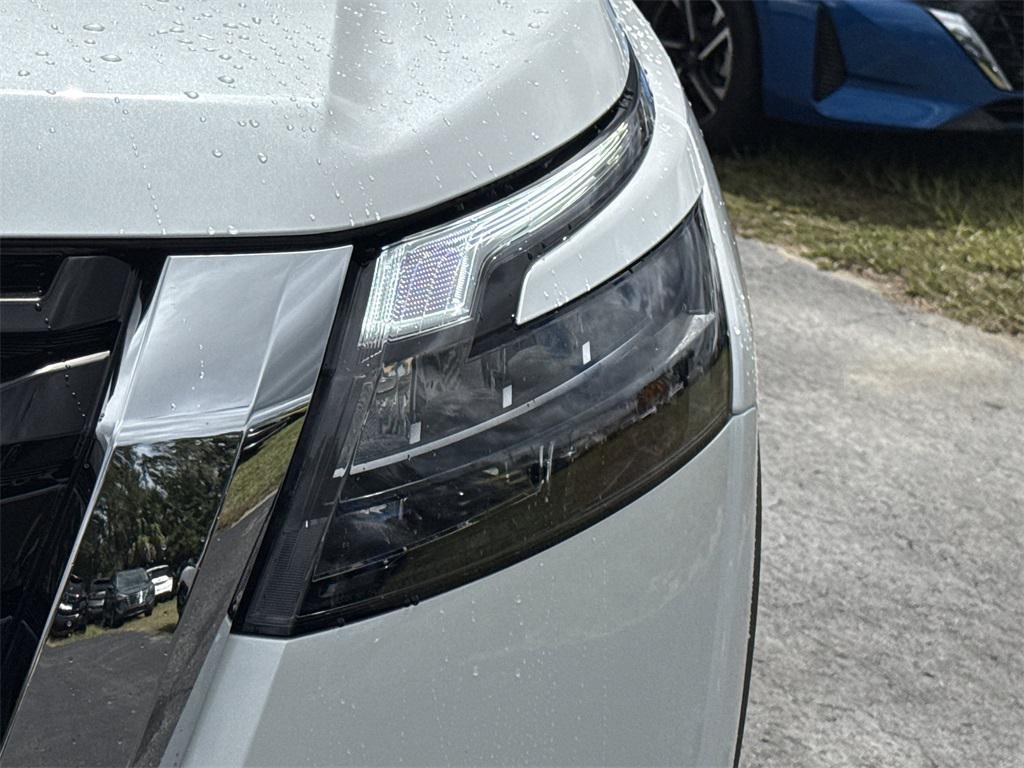new 2025 Nissan Pathfinder car, priced at $33,917