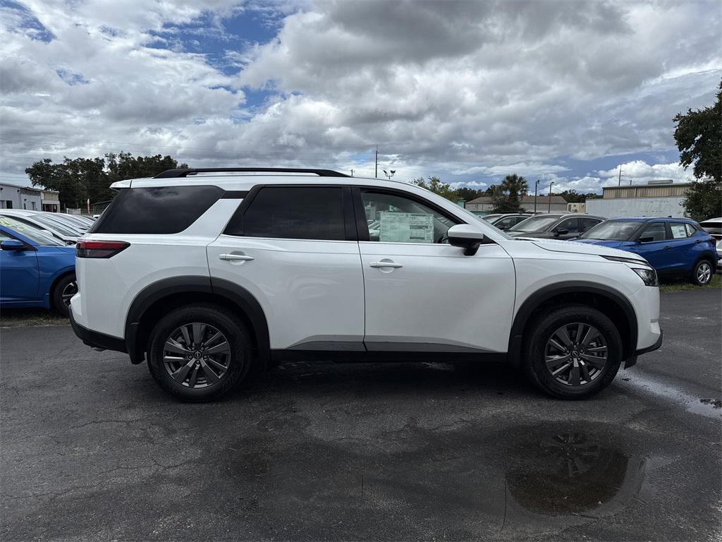 new 2025 Nissan Pathfinder car, priced at $33,917