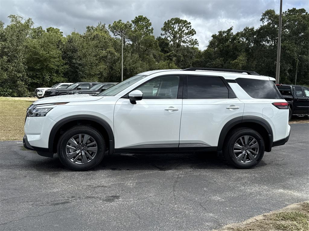 new 2025 Nissan Pathfinder car, priced at $33,917